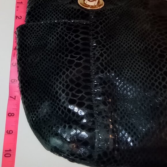 Michael Kors Black Patent Embossed Python Jet Set Tote - Picture 15 of 16